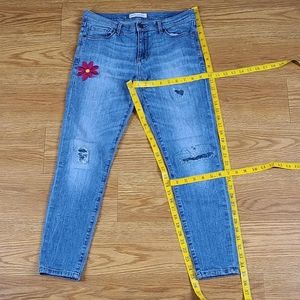 BANANA REPUBLIC SKINNY ANKLE FADED MEDIUM WASH, DISTRESSED, DISTROYED 28 x 25